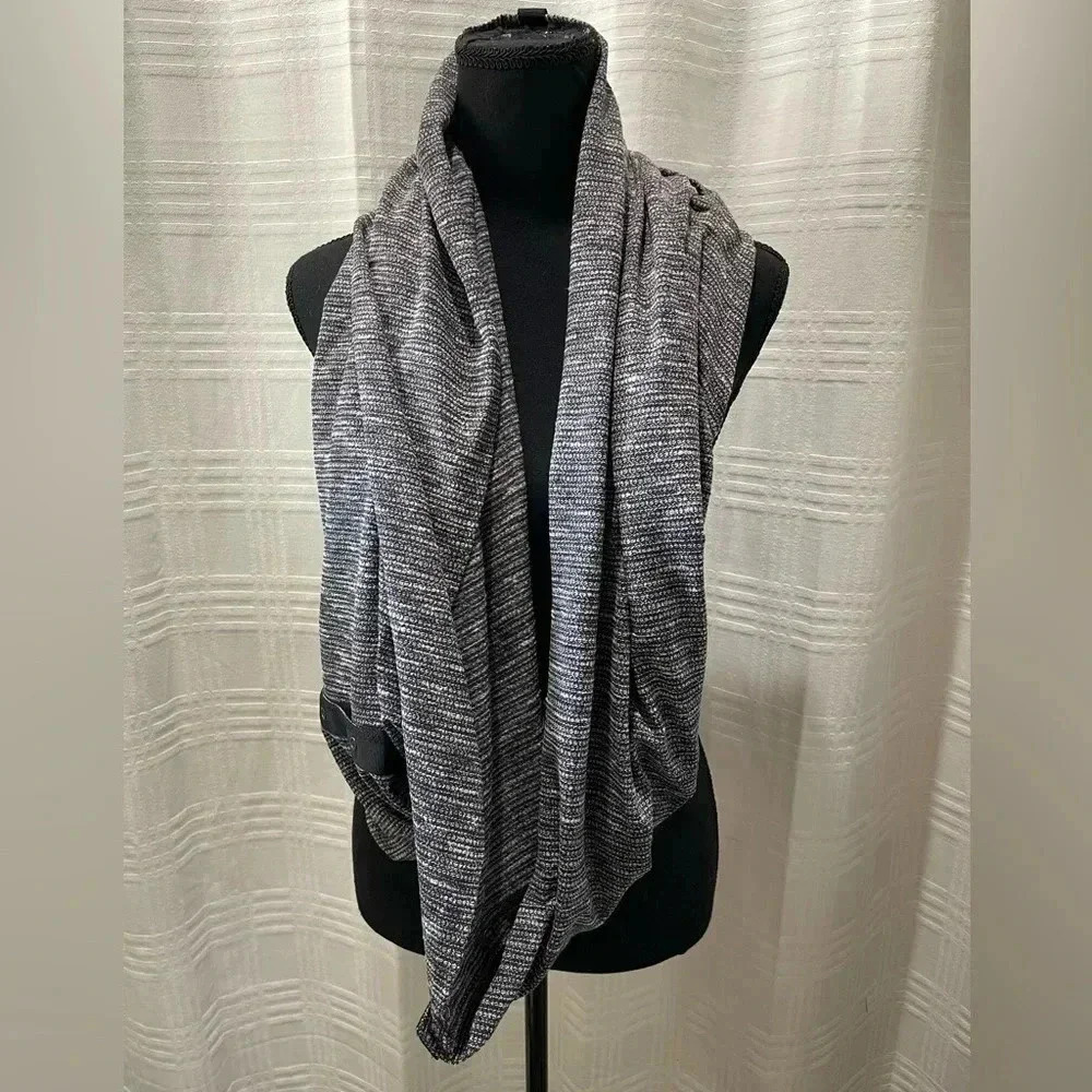 Lululemon Vinyasa Scarf Wrap Black Infinity Yoga Travel Shawl gray